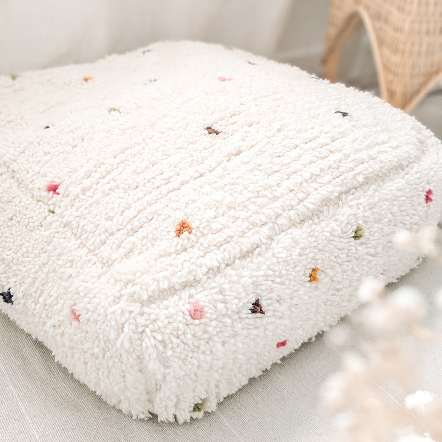 POUFS EN LAINE