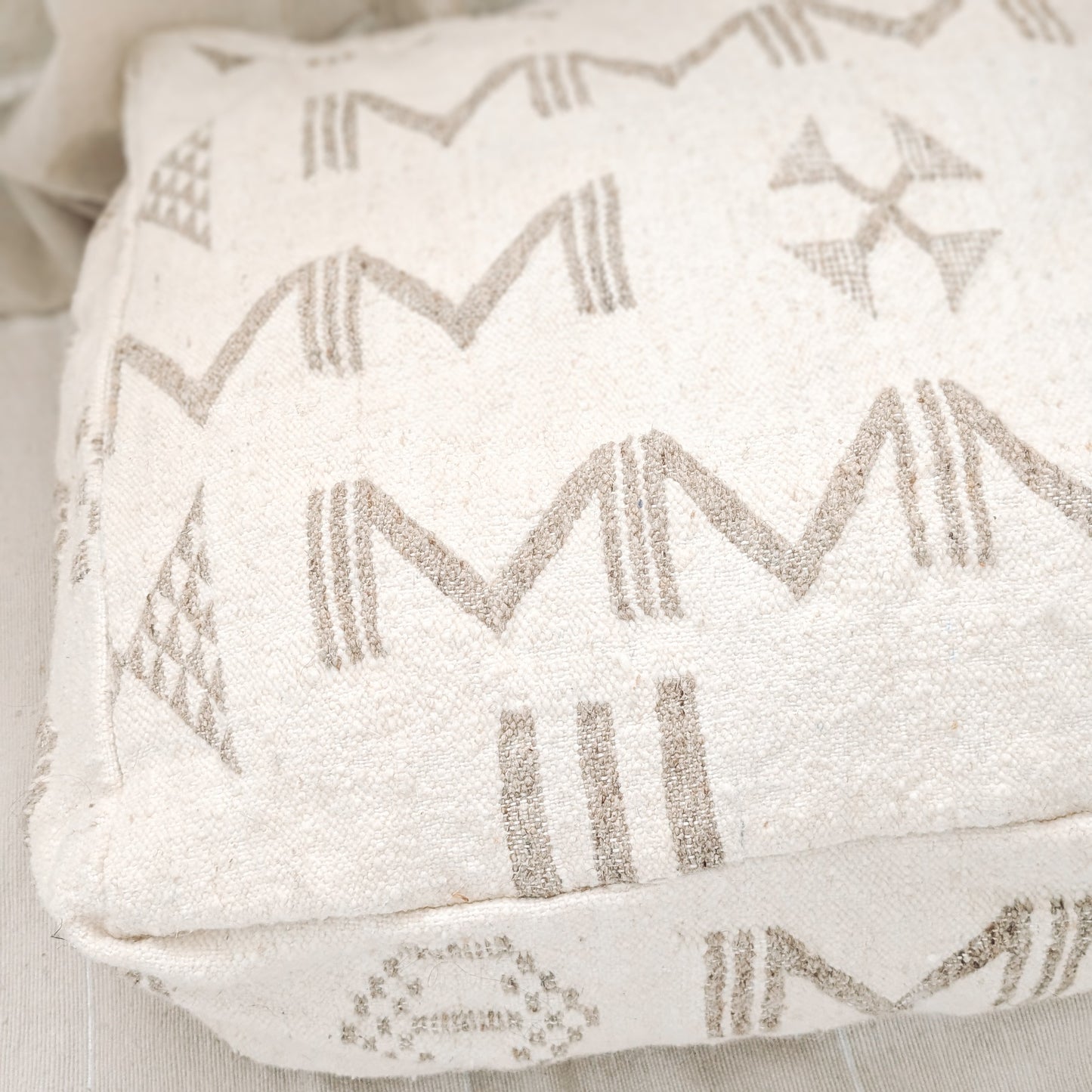 Pouf Kilim motifs café
