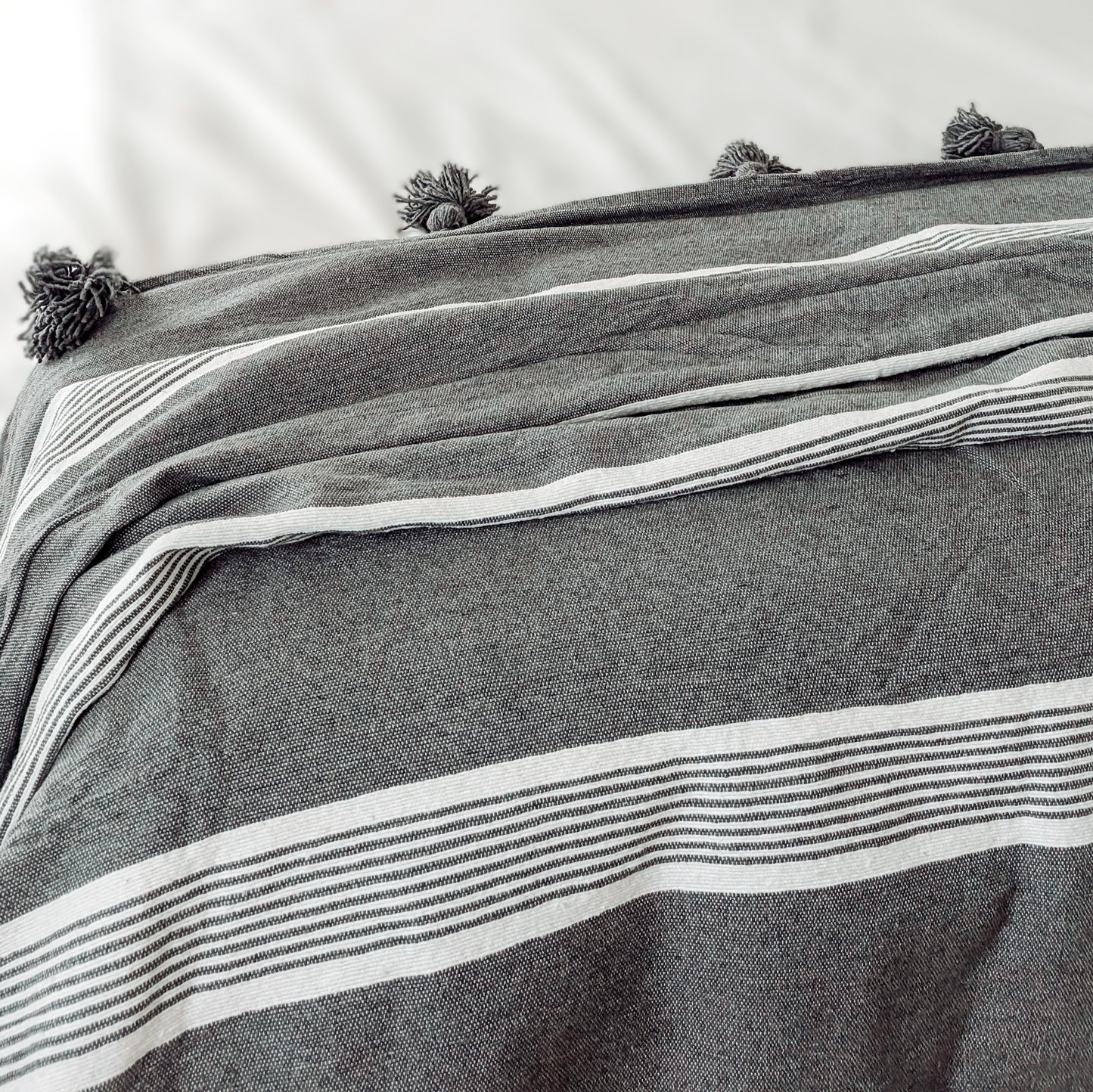 Plaid Gris rayé blanc