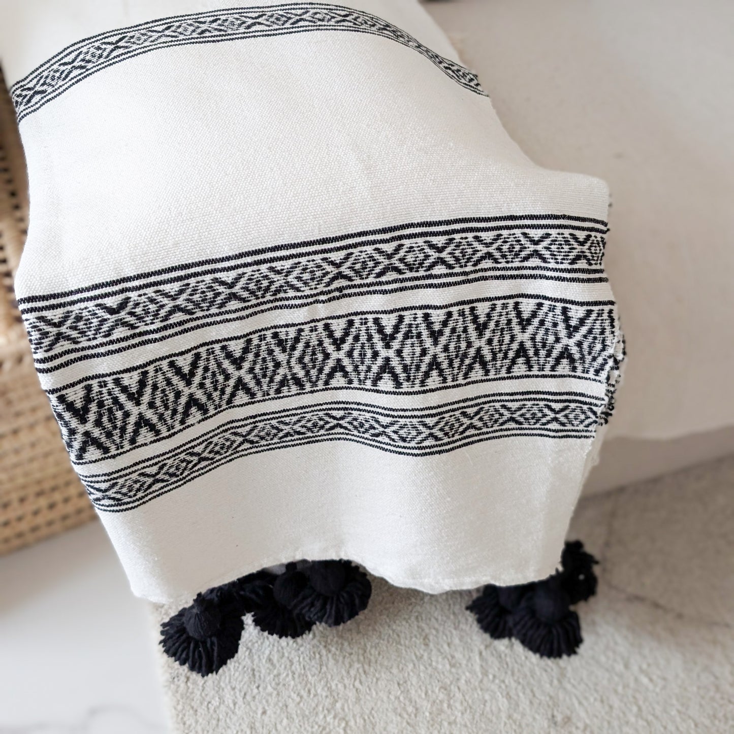 Plaid en coton noir et blanc - Artisanat marocain