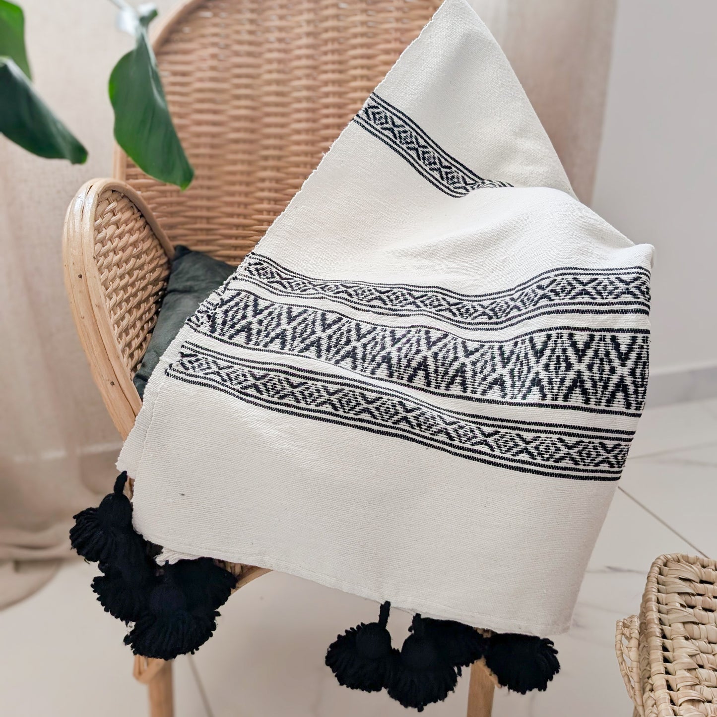 Plaid en coton noir et blanc - Artisanat marocain